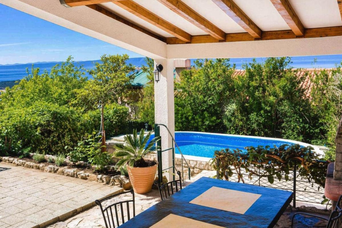 001-2049-98-Makarska-House-with-pool-and-panoramic-sea-view-for-sale