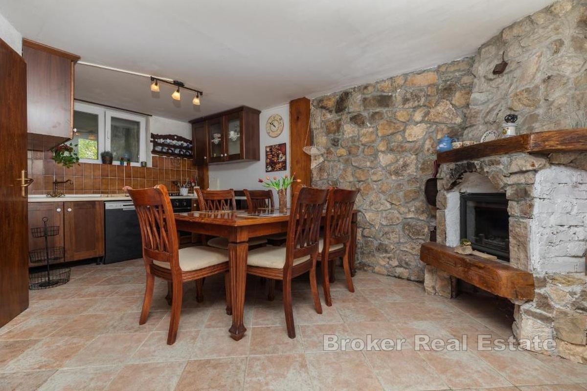Maison avec piscine et vue panoramique sur la mer