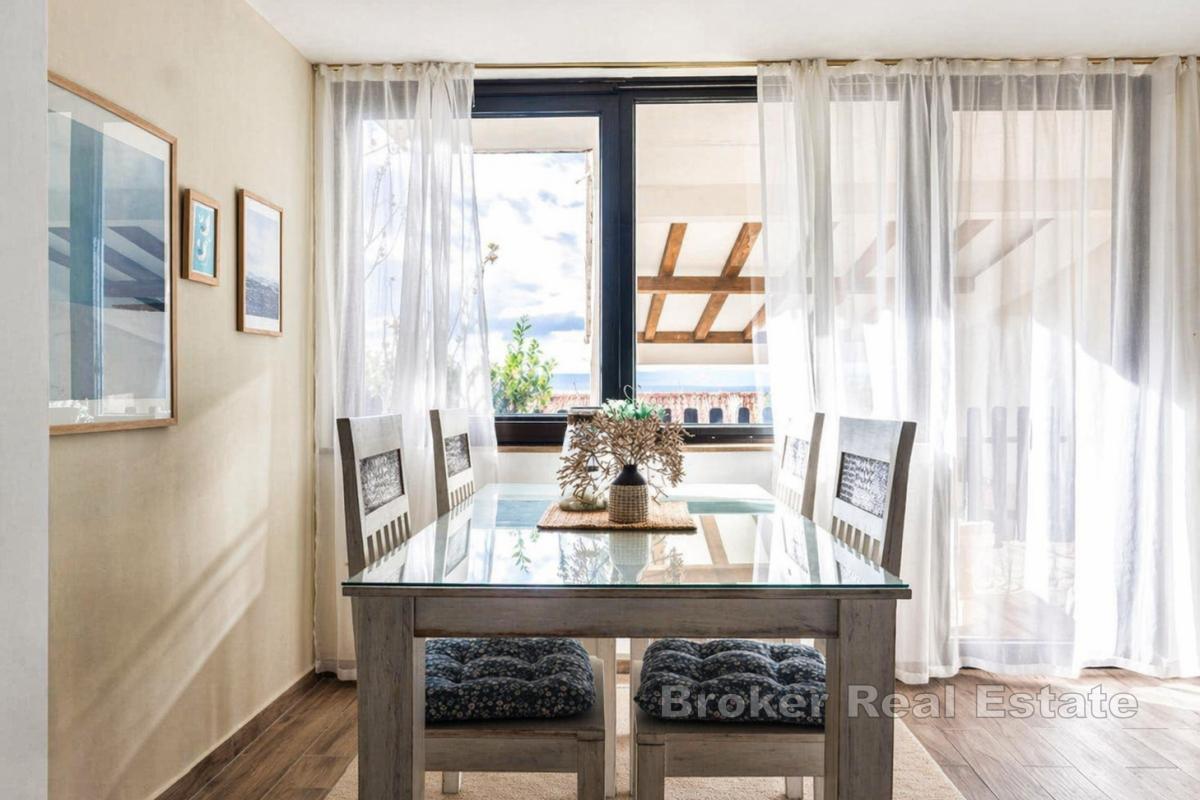 Maison avec piscine et vue panoramique sur la mer