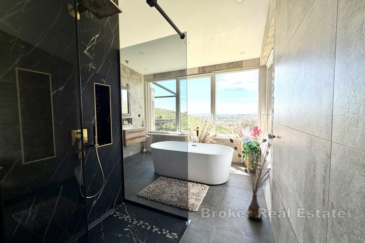 Fristående hus med panoramautsikt