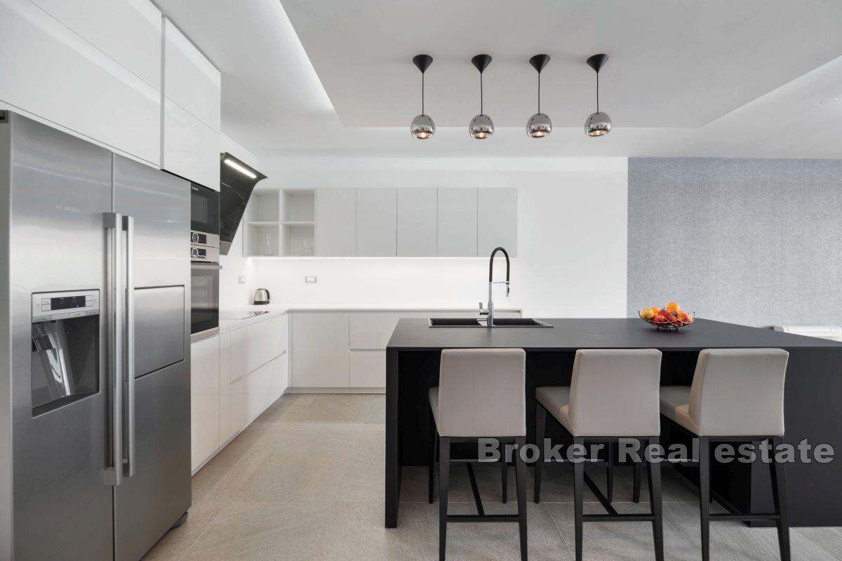 Moderne Apartments mit Meerblick