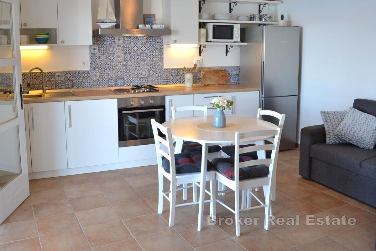 Erste Reihe zum Meer, charmantes Haus mit Swimmingpool