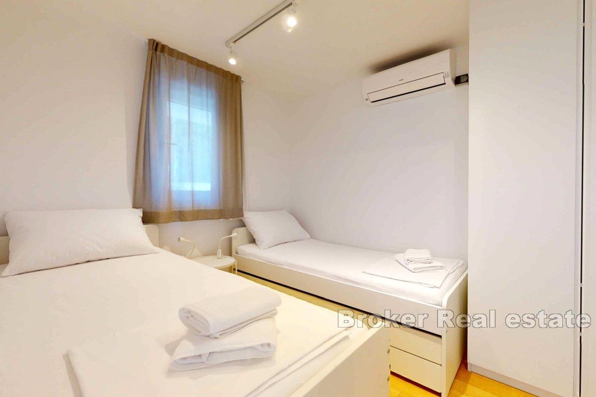 Modern apartment with a spacious terrace and panoramic vie