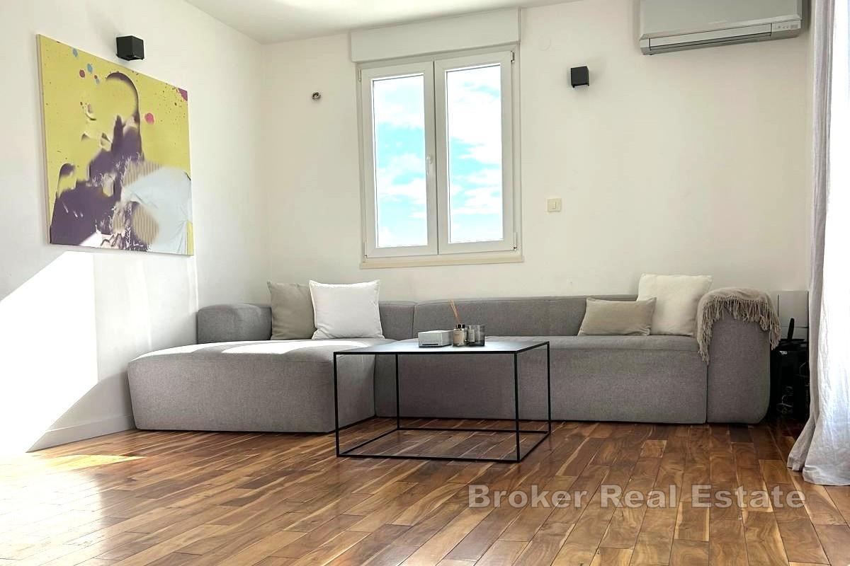 Penthouse avec terrasse et vue sur la ville