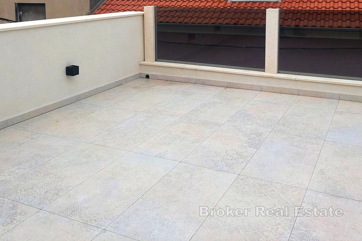 Apartmán s jednou ložnicí a velkou terasou v centru města