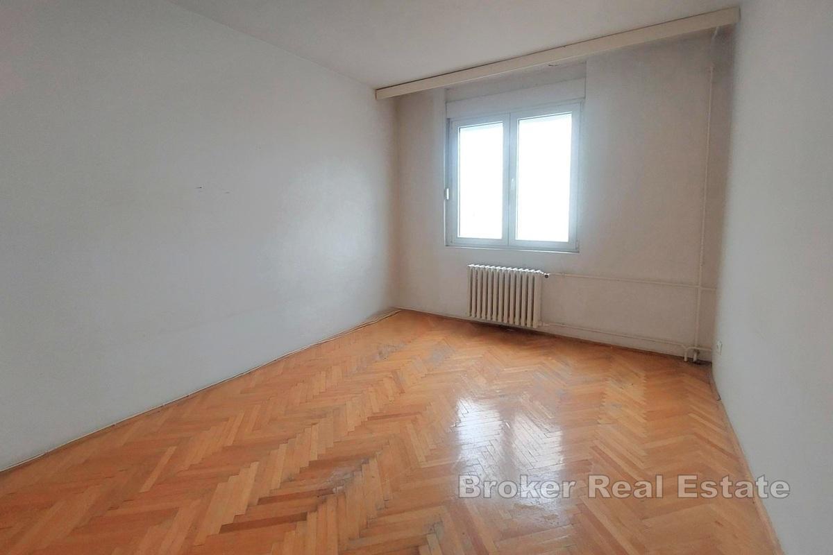 Appartement de deux pièces dans un endroit recherché