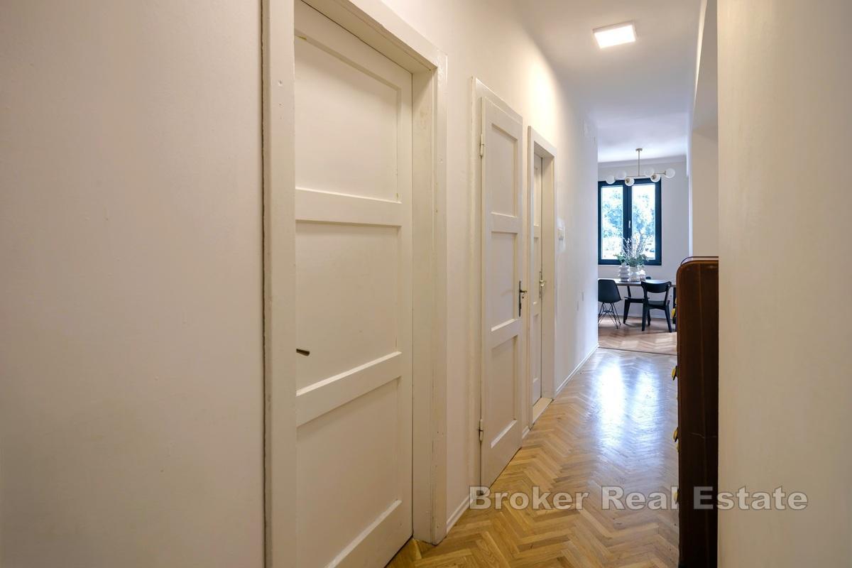 Appartement confortable de trois chambres - proche du centre