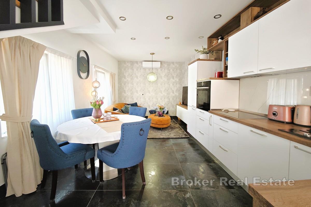 Belle maison avec deux logements et jacuzzi - une oasis méditerranéenne moderne