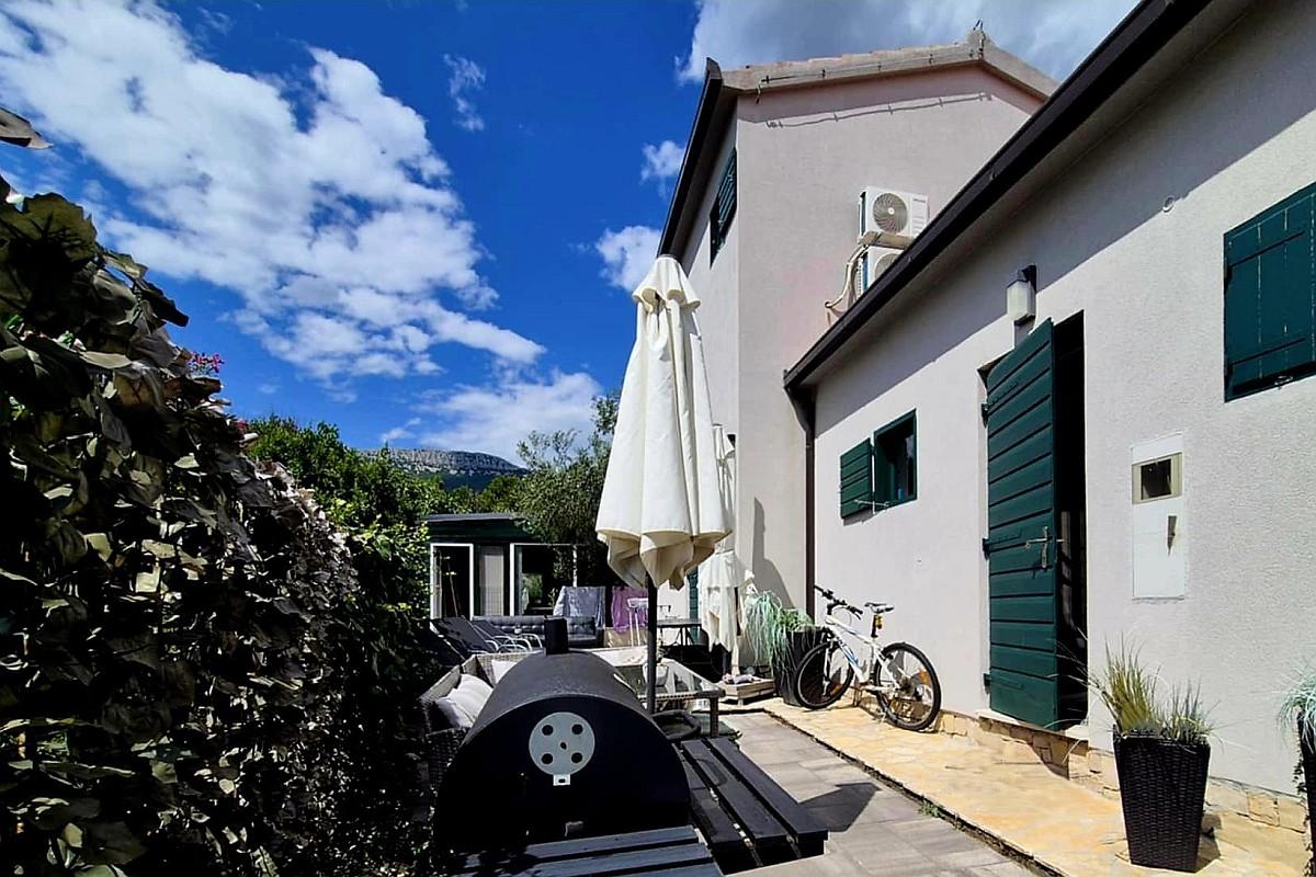 001-2051-32-kastela-newly-built-house-with-garden-and-parking-sale