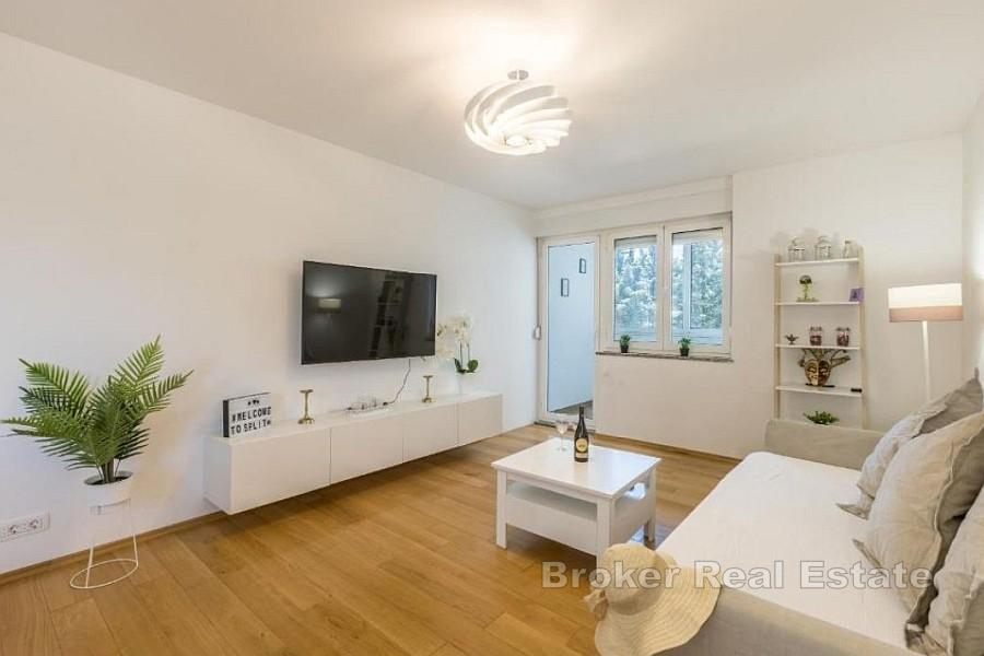 Romslig familieleilighet med balkong og loggia
