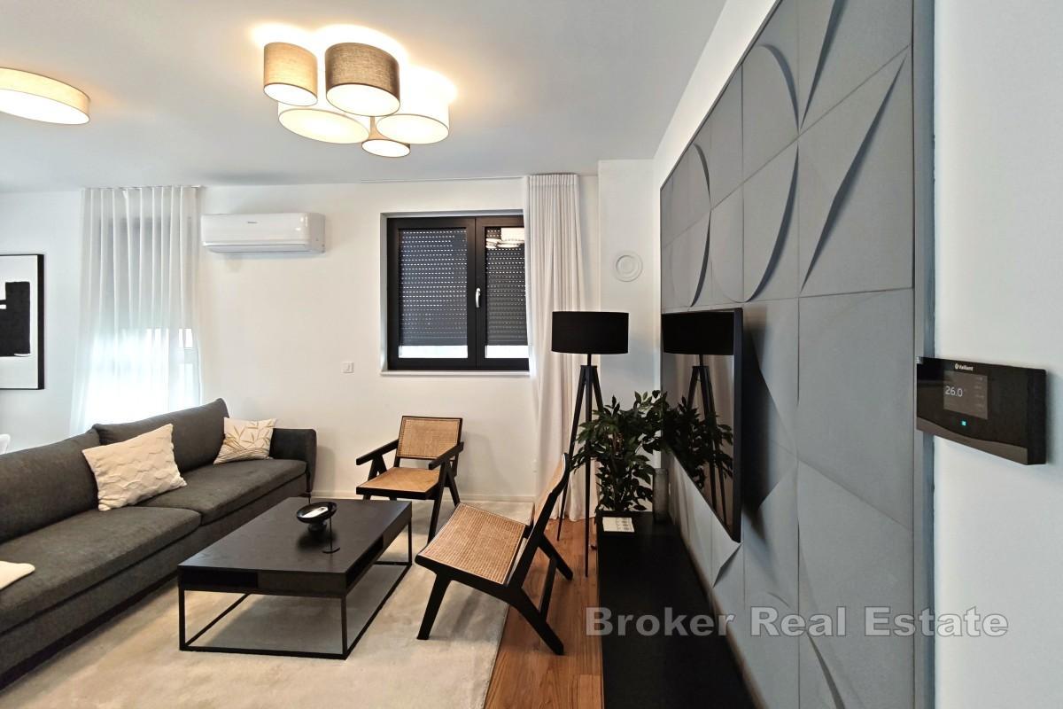 Neubau – Luxus-Penthouse mit zwei Terrassen und Garage