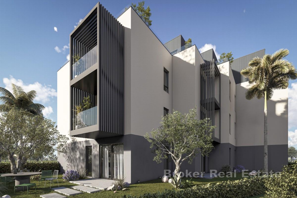 Neubau – Zweistöckige Dreizimmerwohnung mit Terrasse und Loggia