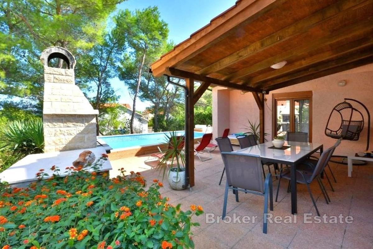 Casa vacanze con giardino mediterraneo, piscina e sauna