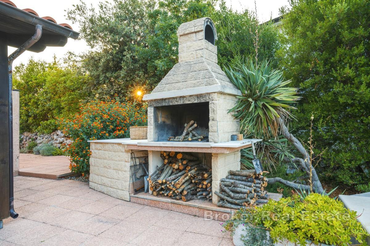Casa vacanze con giardino mediterraneo, piscina e sauna