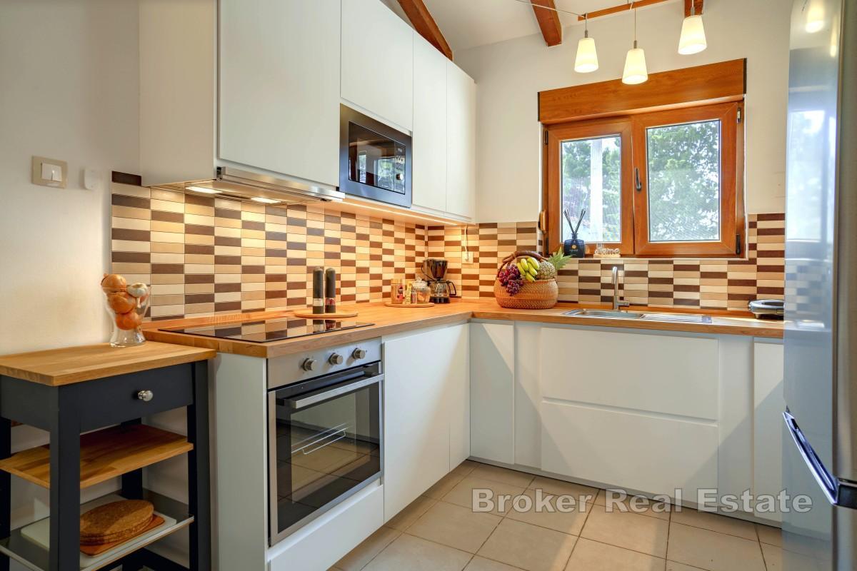 Dom wakacyjny z ogrodem śródziemnomorskim, basenem i sauną