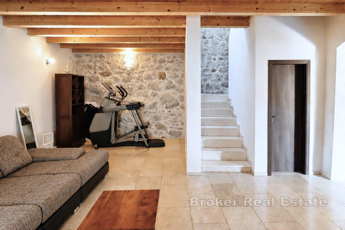 Steinhaus mit Pool an der Südküste der Insel Hvar