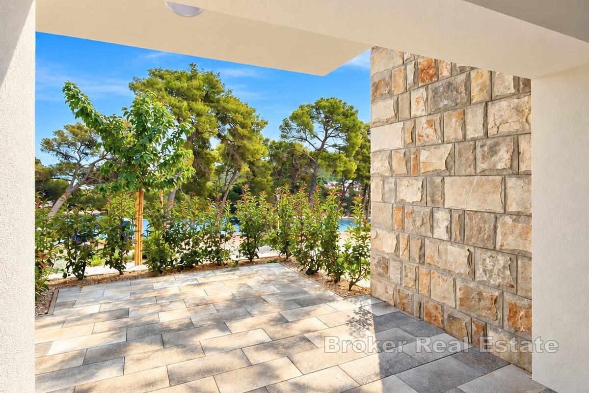 Moderní novostavba - mezonetový apartmán 100 m od moře