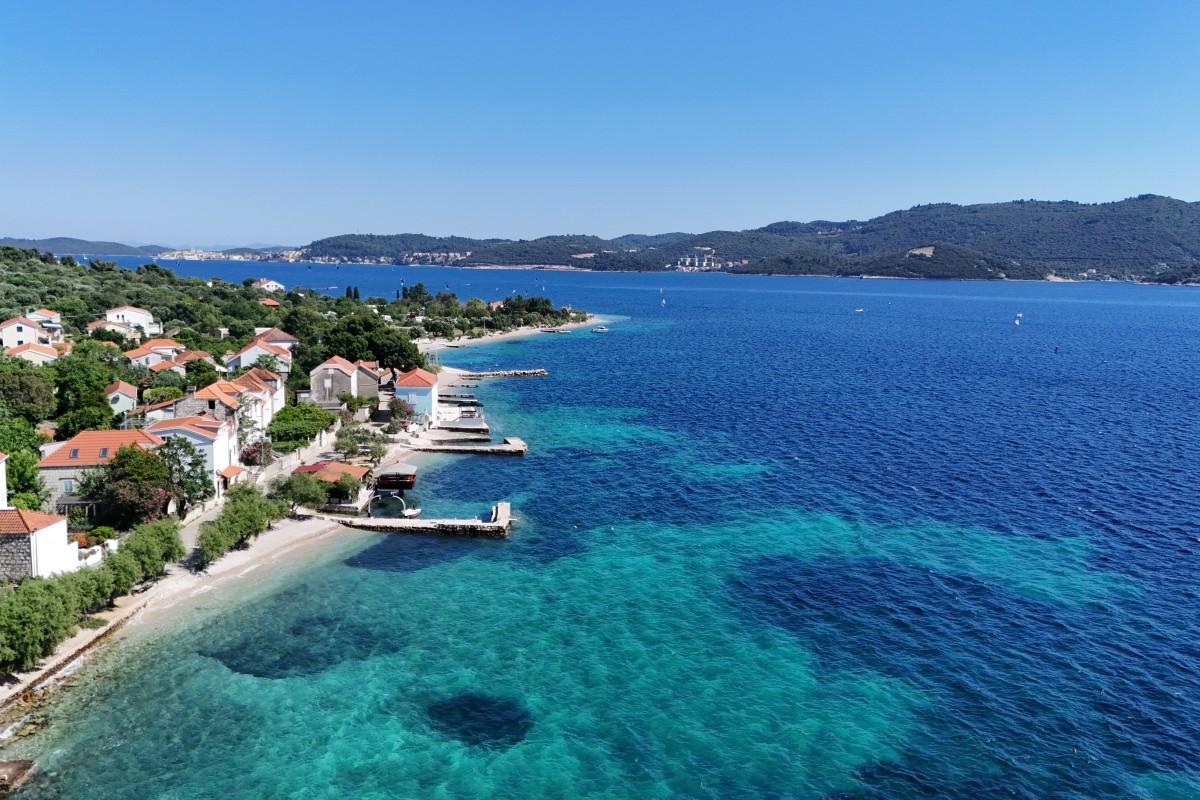 001-2052-02-Peljesac-Villa-with-pool-sea-view-for-sale