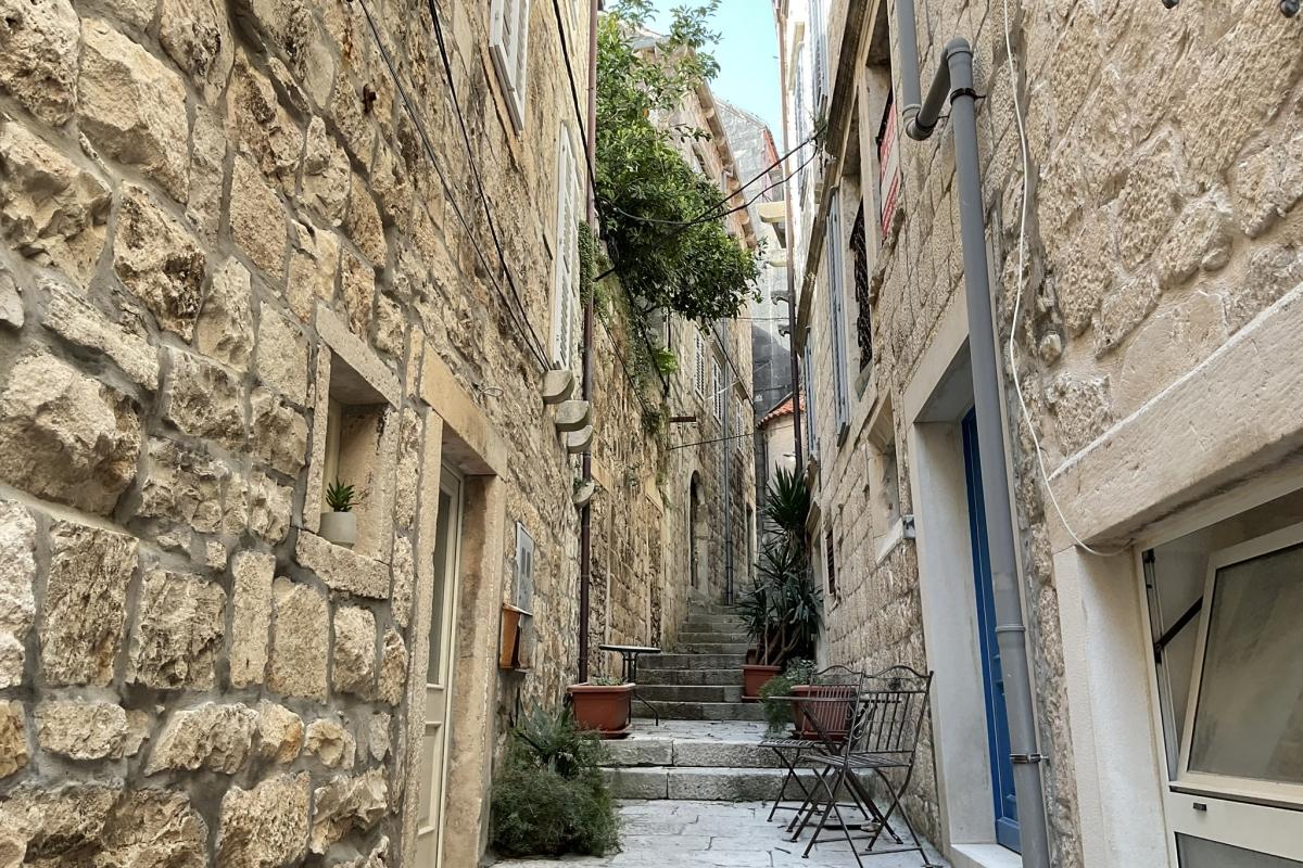 Steinhaus im Herzen des Stadtzentrums von Korčula