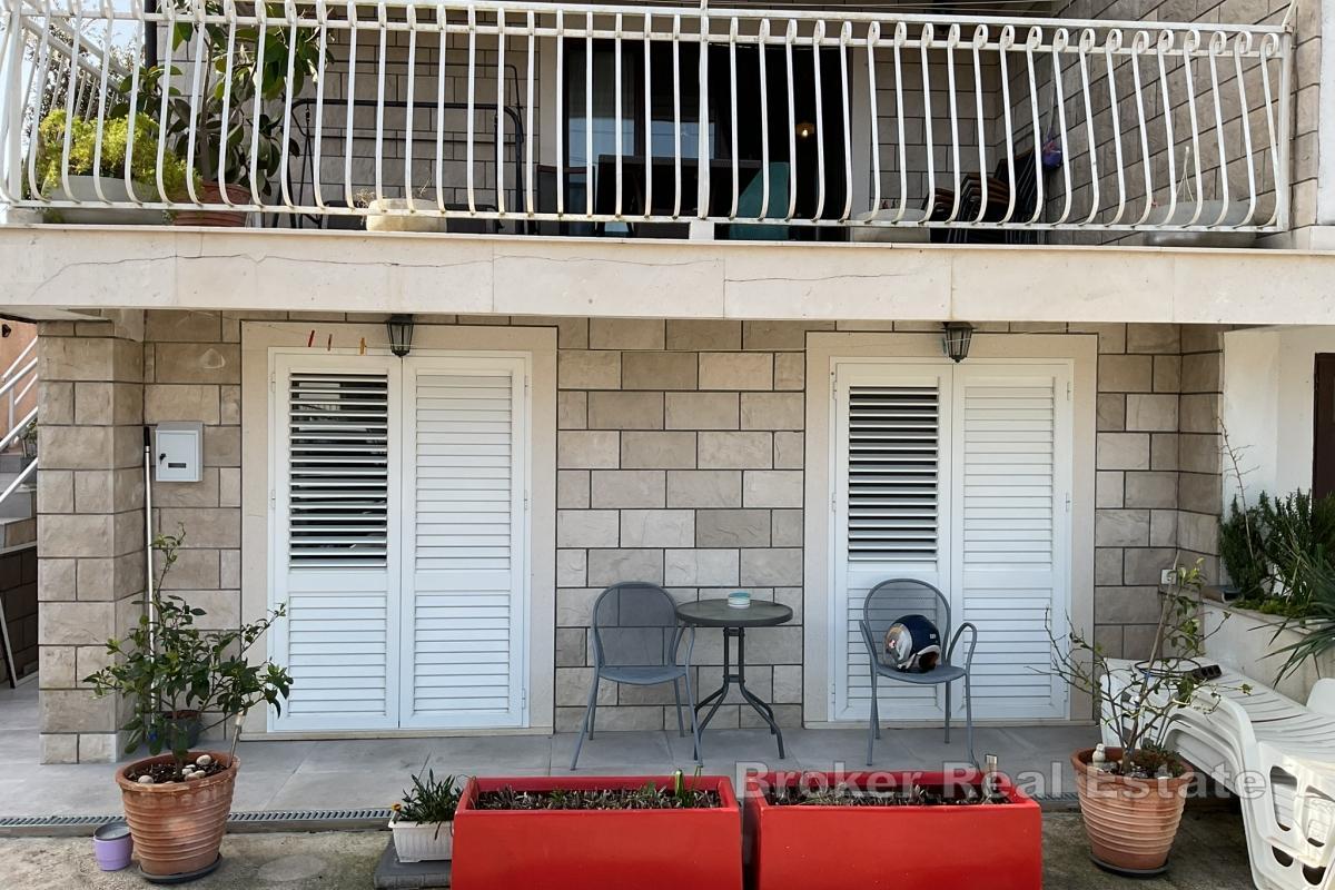 Casa bifamiliare con vista mare