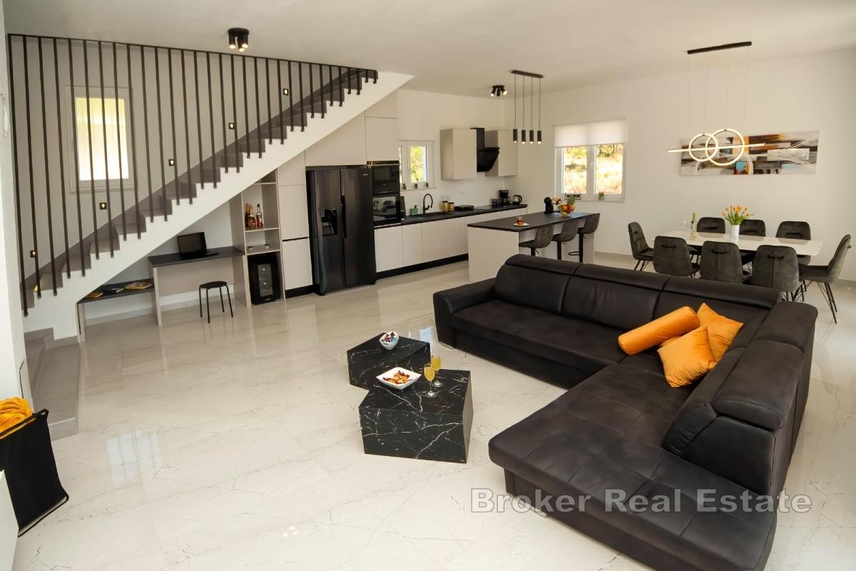 Moderne Villa mit Pool