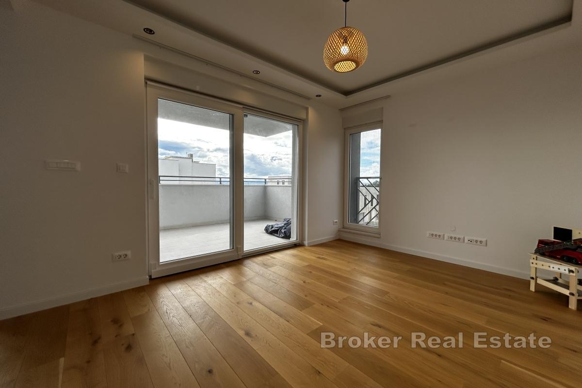 Powierzchnia biurowa na pierwszym piętrze