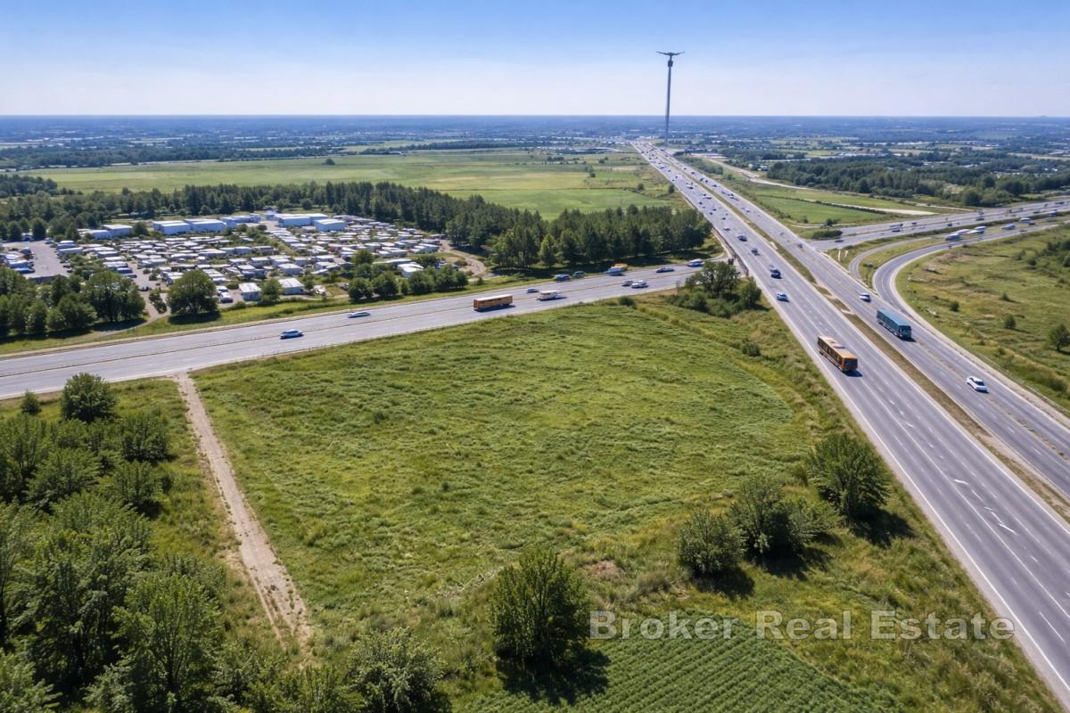 Участок в ключевом месте