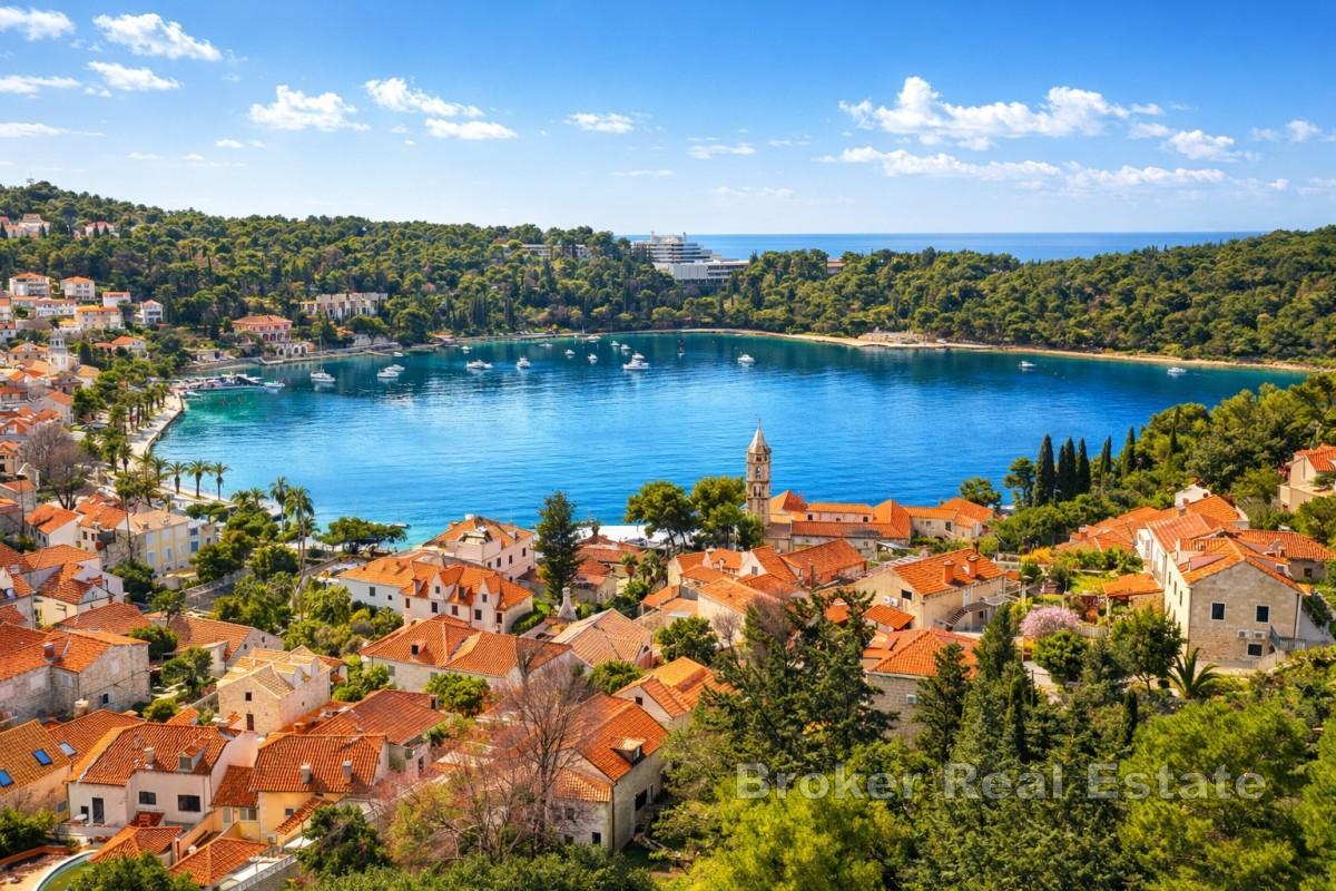 Luksuzna kamena vila u srcu stare jezgre