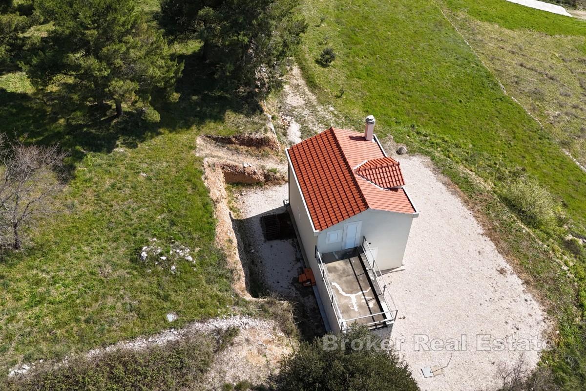 Terrain et maison avec vue
