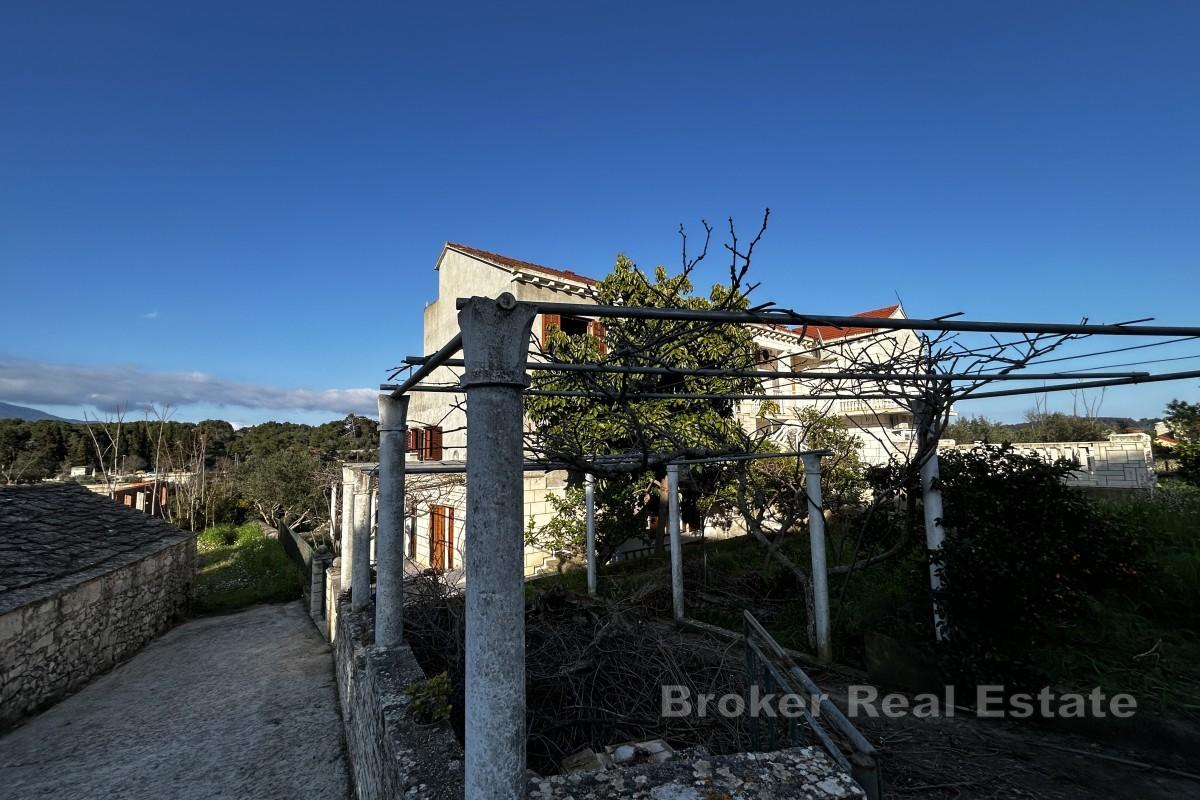 Casa bifamiliare con vista mare