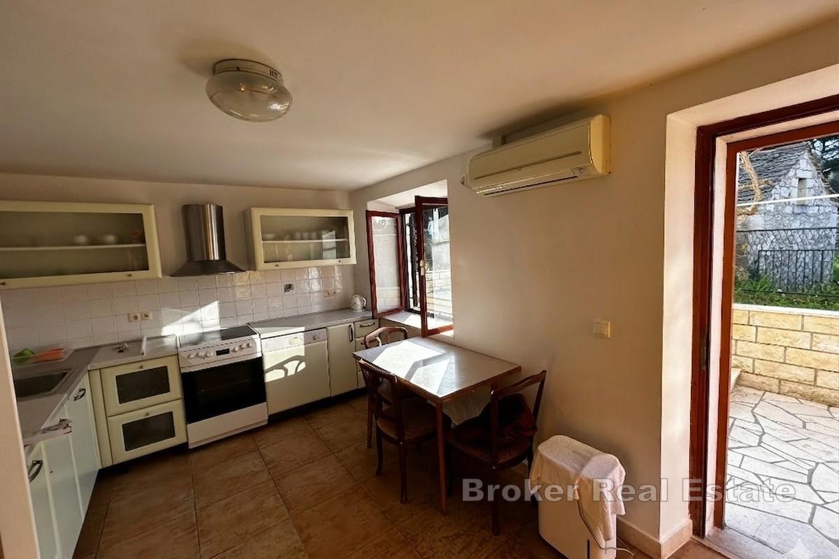 Casa bifamiliare con vista mare