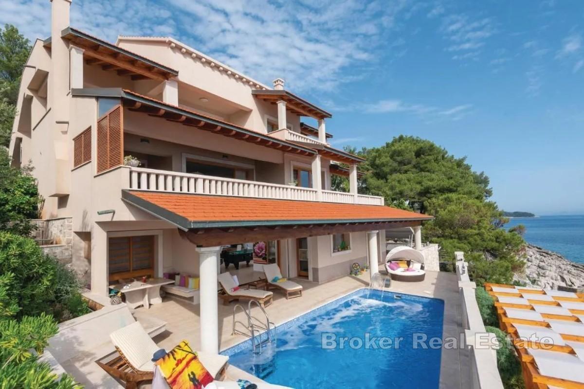 Villa en première ligne de mer