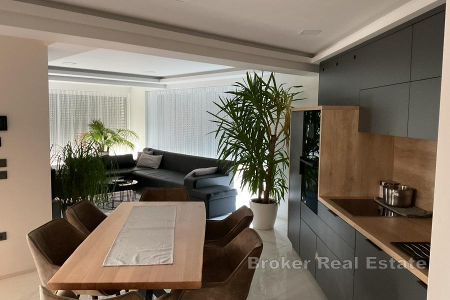 Nowoczesna willa z widokiem na morze