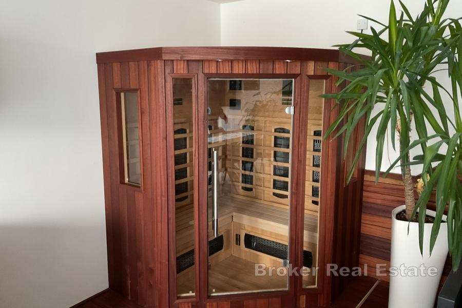 Moderne Villa mit Meerblick