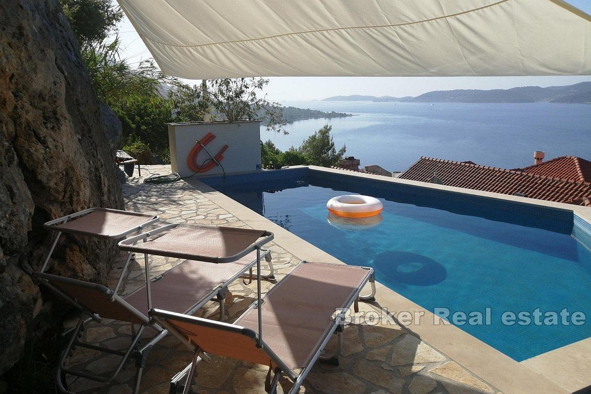 Semi-detached Stone House with panoramic sea view