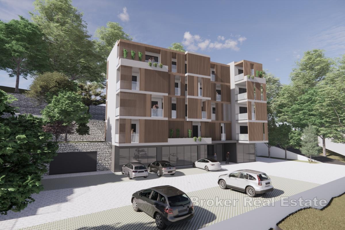 Byggnadsmark med projekt med havsutsikt