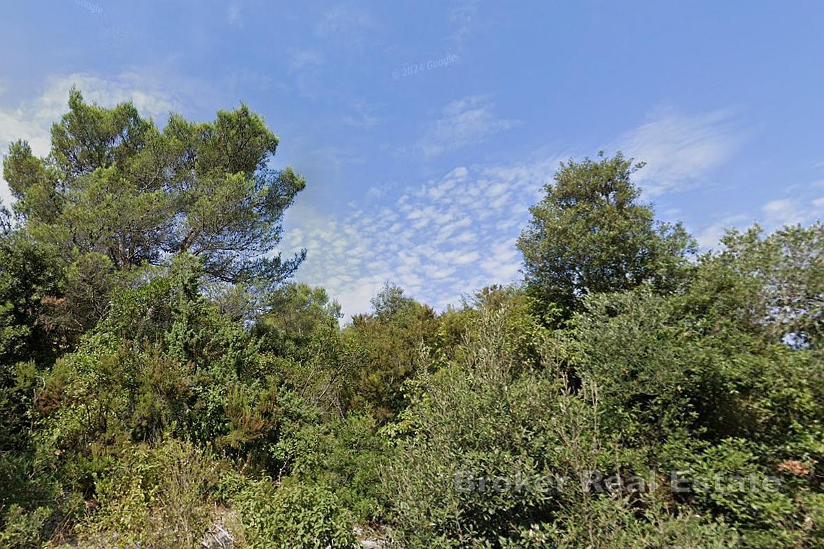 Byggnadsmark med havsutsikt