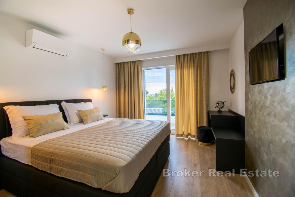 Villa avec piscine et vue mer