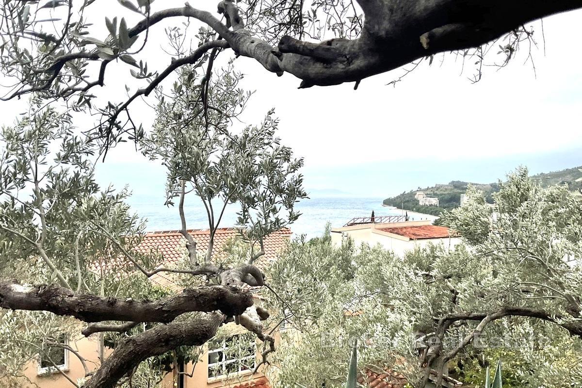 Baugrundstück mit Panoramablick auf das Meer