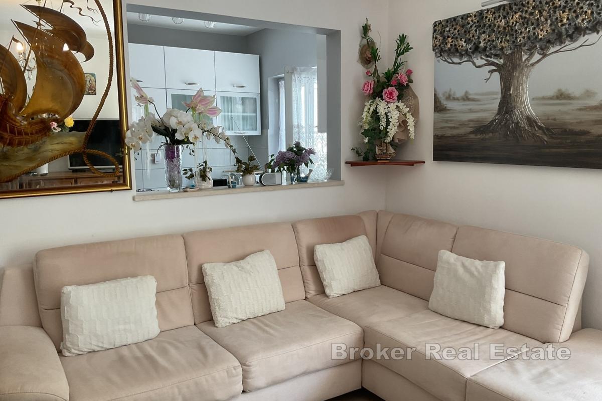 Familienhaus mit Wohnungen in Meeresnähe