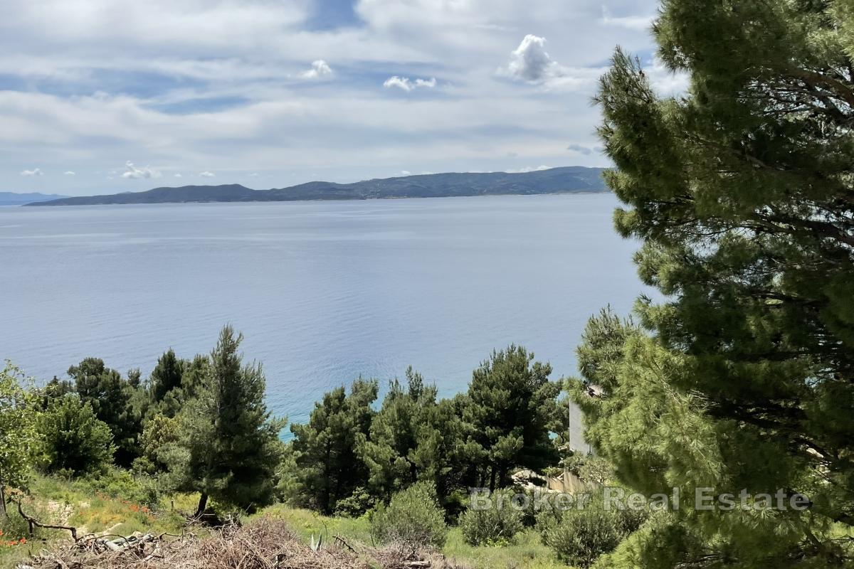 Baugrundstück mit Panoramablick auf das Meer