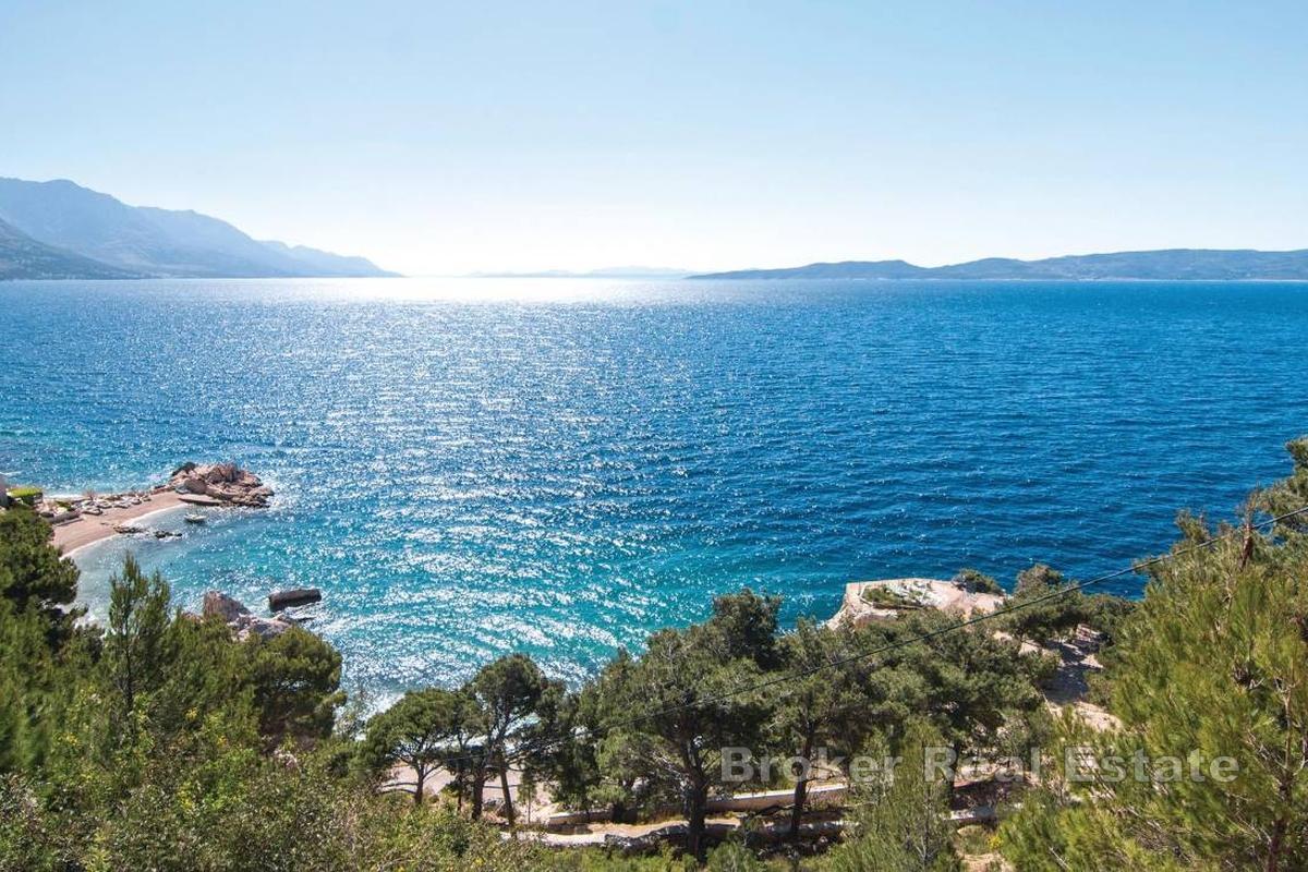 Baugrundstück mit Panoramablick auf das Meer