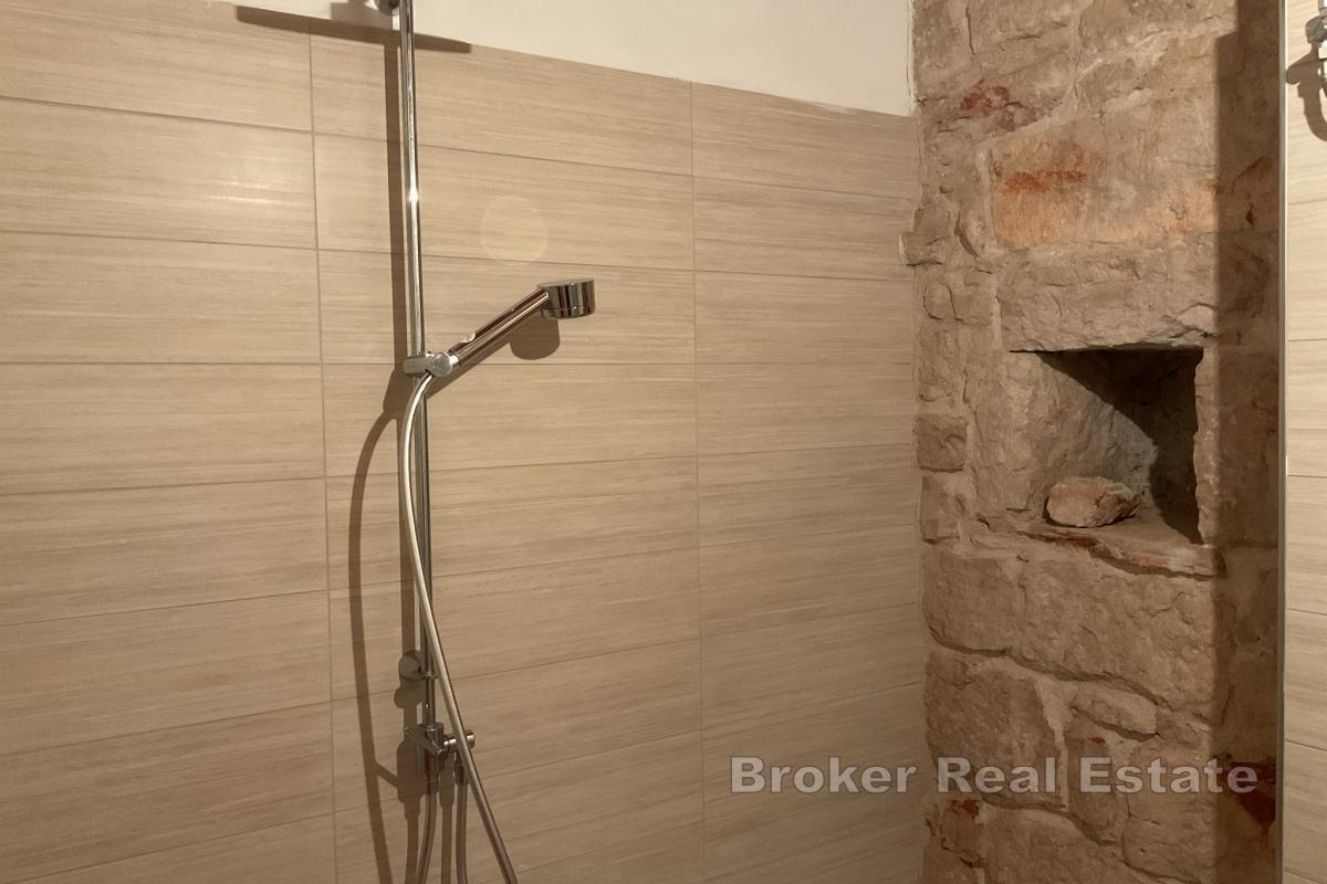 Эксклюзивная каменная вилла с панорамным видом на море