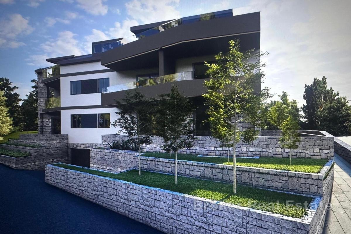 Appartement mansardé dans un immeuble neuf avec vue sur la mer, deuxième rangée de la mer