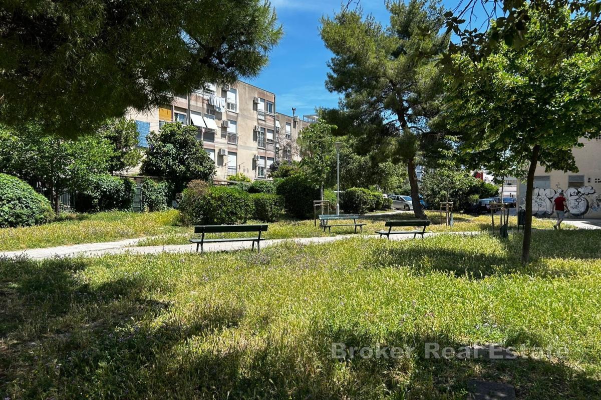 Zwei-Zimmer-Wohnung mit Balkon
