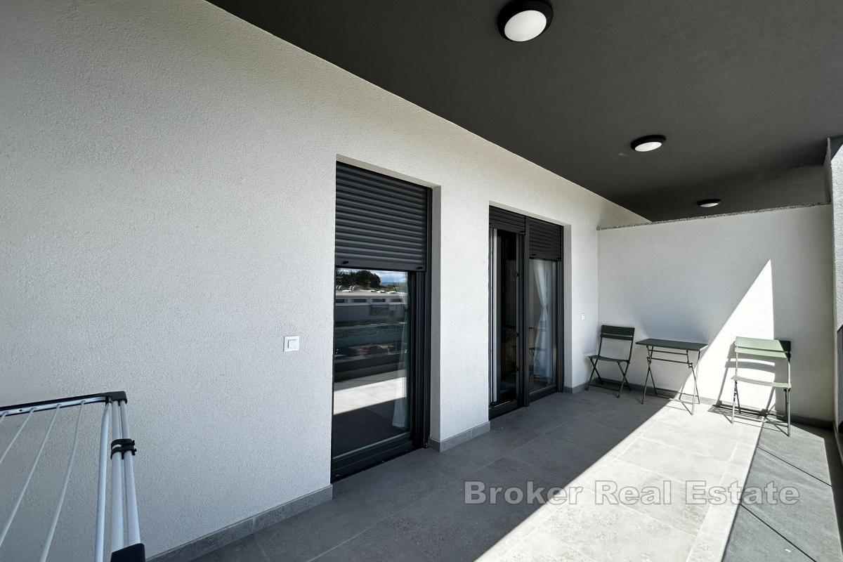 Appartement T2 moderne et récemment rénové avec terrasse et garage