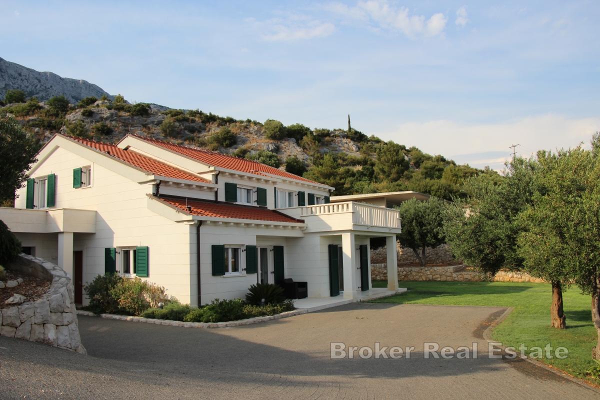 Villa de luxe avec vue sur les îles