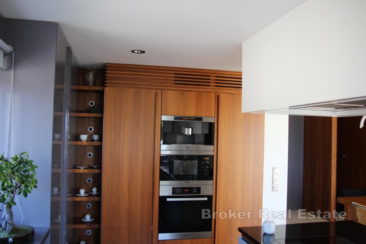 Villa di lusso con vista sulle isole