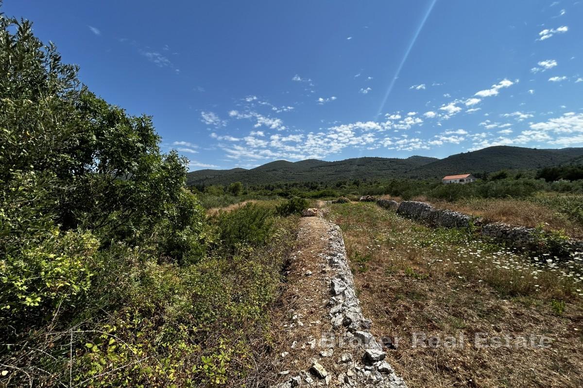 Građevinsko zemljište s pogledom na more