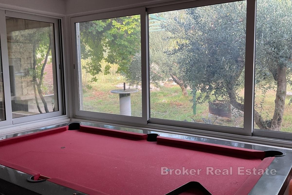 Аутентичный каменный дом на лоне природы